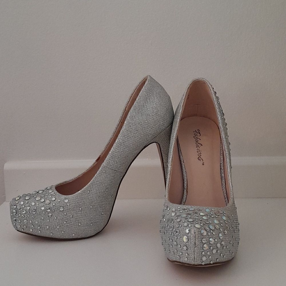 Fabulicious heels size 10